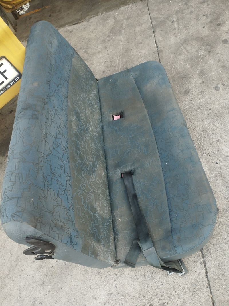Asiento trasero Kangoo 2003