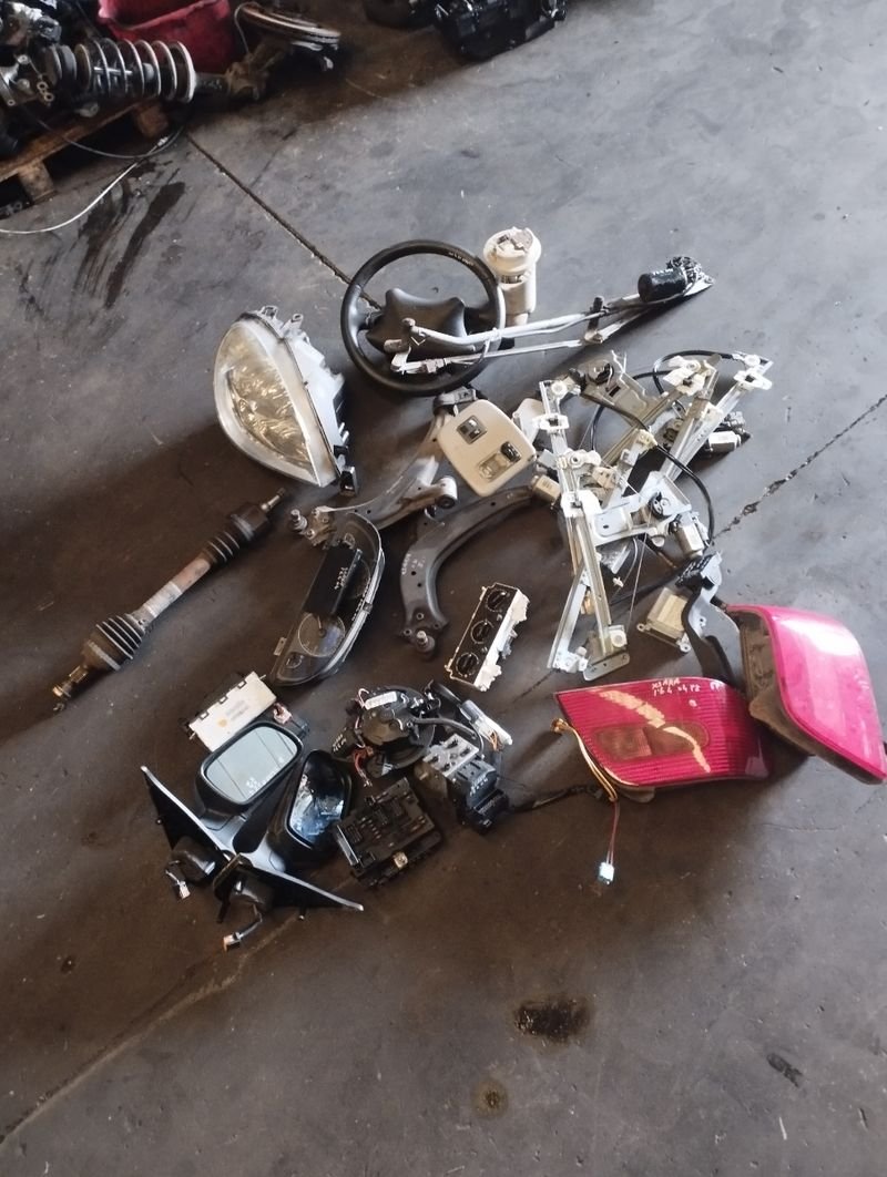 Despiece Citroen Xsara 1.6 16V gasolina 04