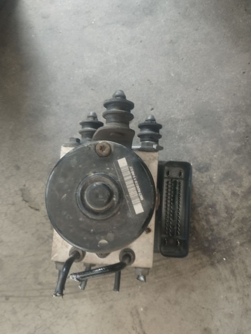 ABS Audi A3 2.0 TDI BKD 2006 | Ref. 1K0614517B - Imagen 4