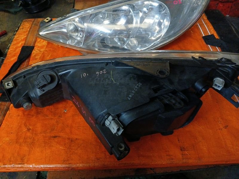 Ópticas Peugeot 206 - Imagen 2