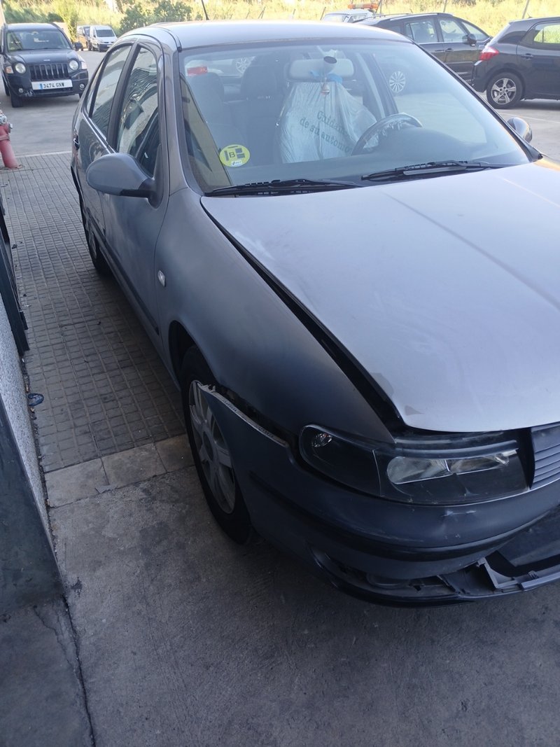 SEAT LEON EN DESPIECE - Imagen 2