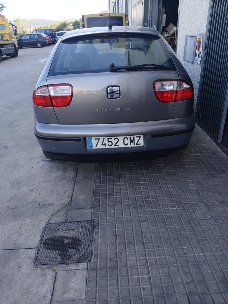 SEAT LEON EN DESPIECE - Imagen 5