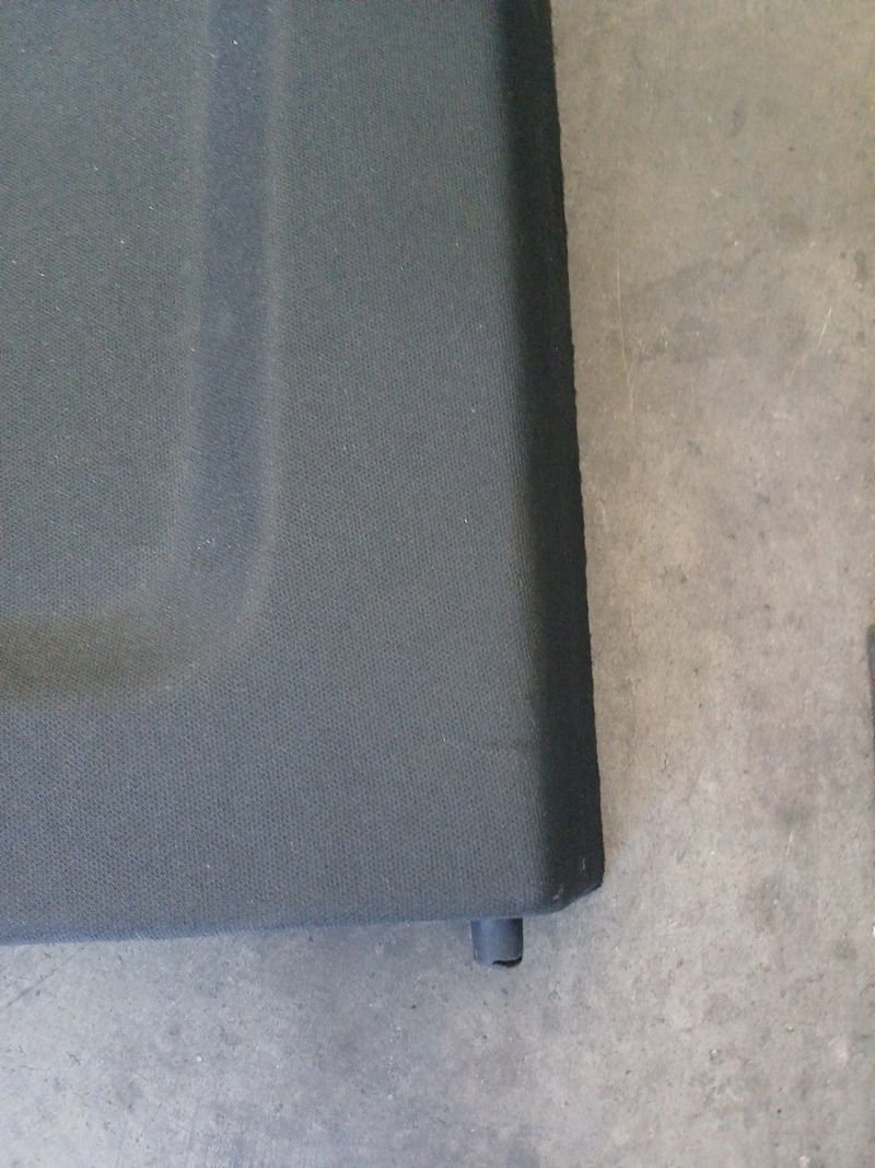 Bandaja trasera Audi Q-3 - Imagen 3
