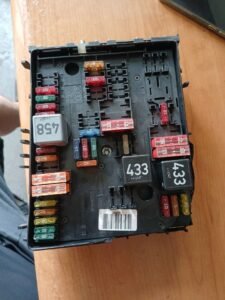 Caja Fusibles Audi A-3 | Ref. 1K0937124
