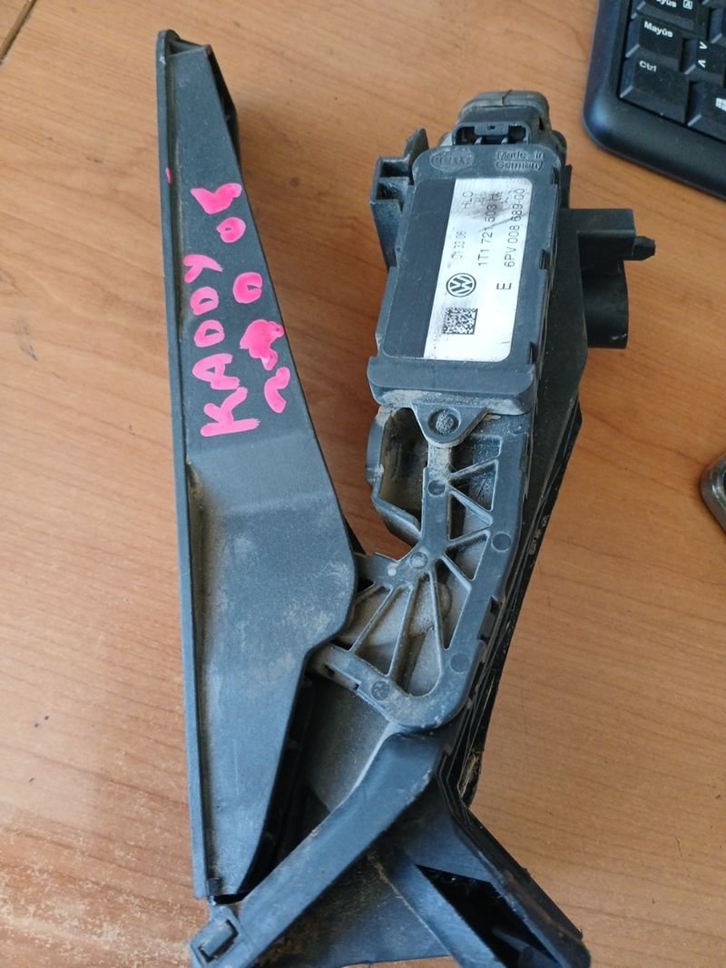 Pedal Acelerador Caddy | Ref. 1T1721503H - Imagen 3