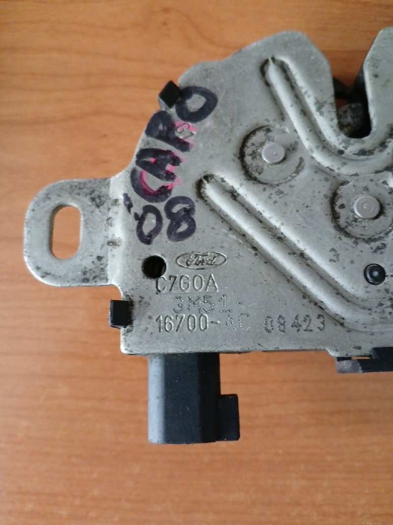 Cerradura Capo Ford Focus - Imagen 2