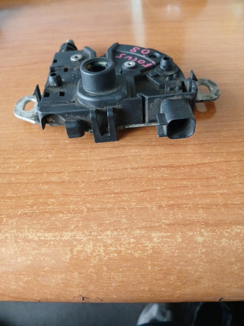 Cerradura Capo Ford Focus - Imagen 4