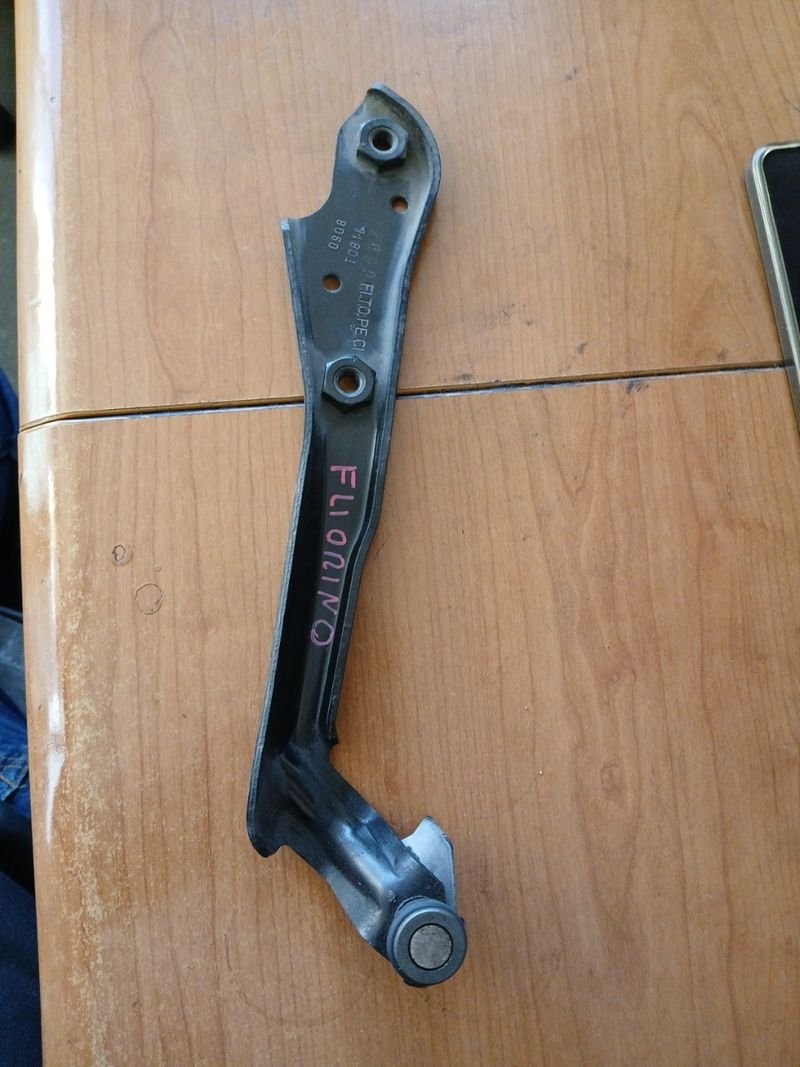 Bisagra superior Fiat