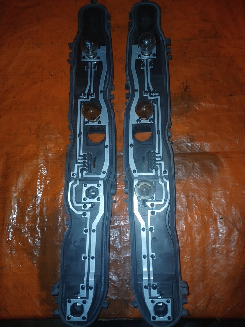 Portalámparas traseros Custom.