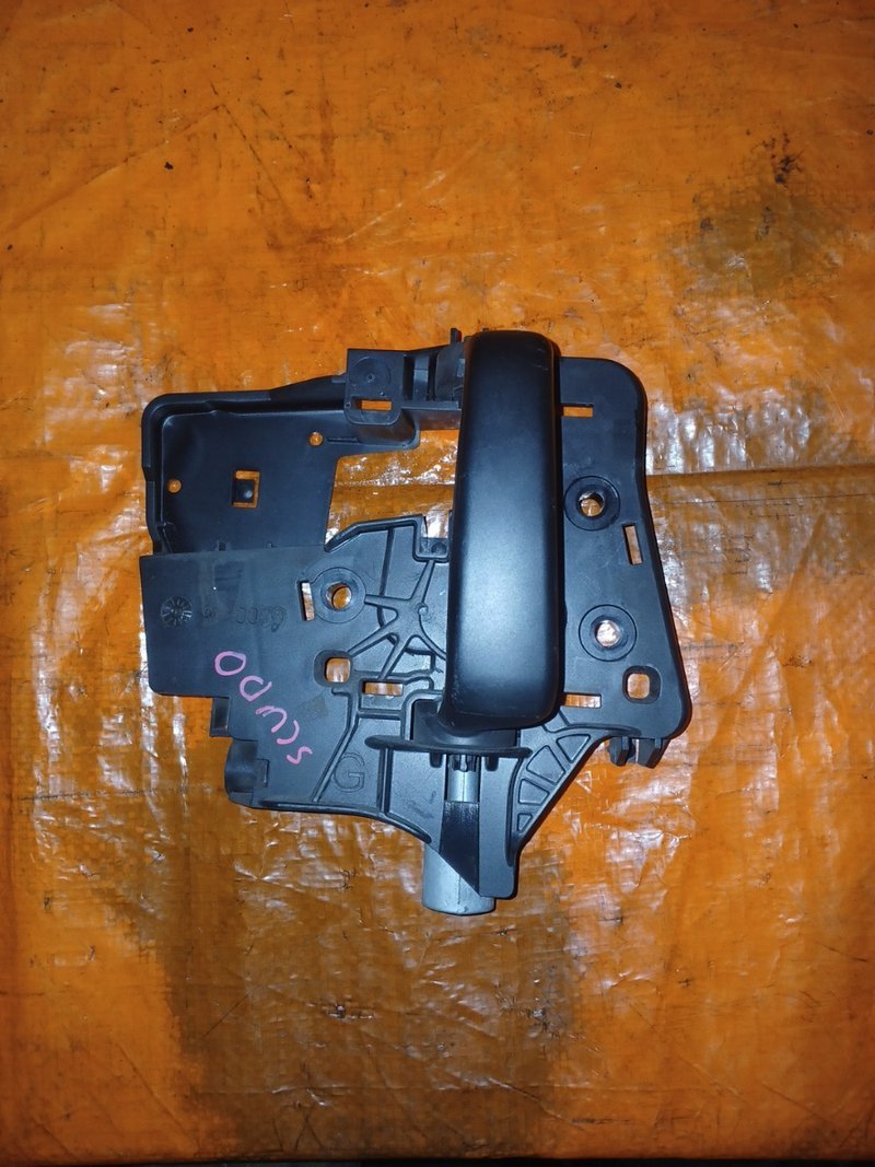 Manera interior Fiat Scudo - Imagen 2