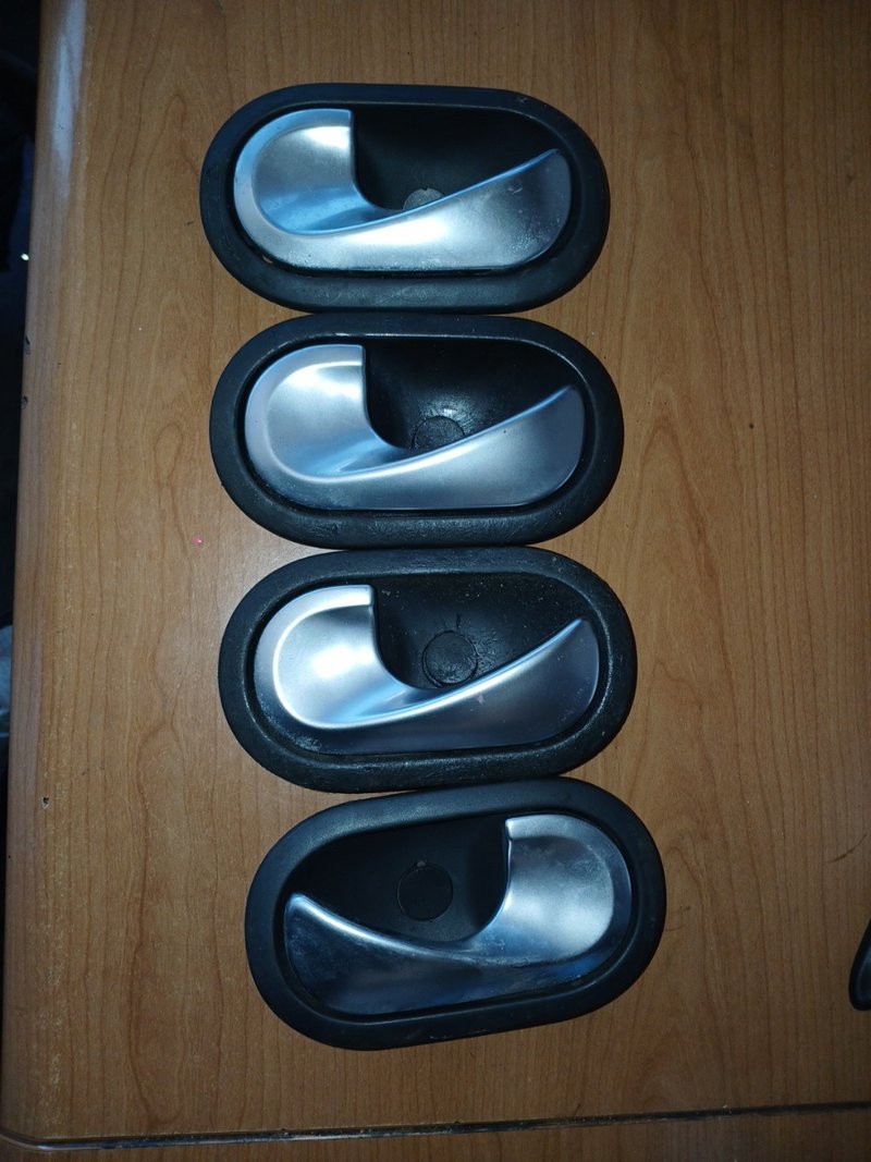 Manetas Renault Megane