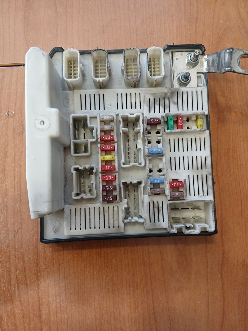 Caja de Fusibles Renault SCENIC | Ref. 8200411866