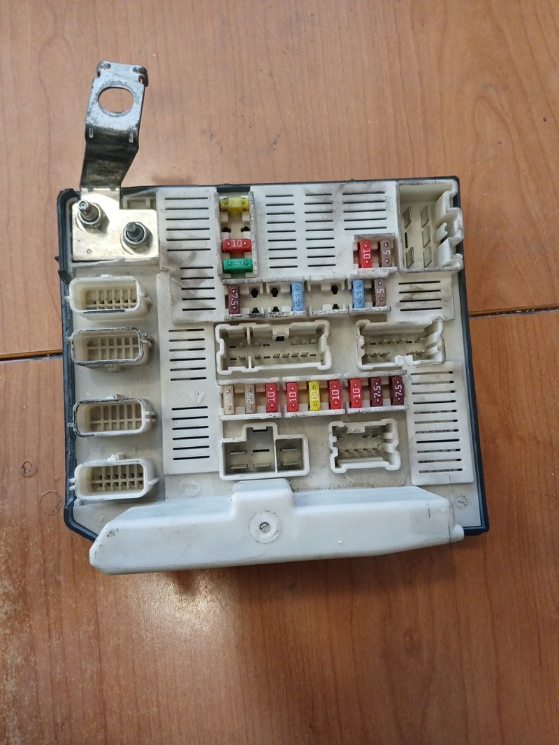 Caja de Fusibles Renault SCENIC | Ref. 8200411866 - Imagen 2