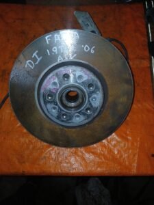 Mangueta delantera Izquierda Skoda | Ref. 6Q0407255AC