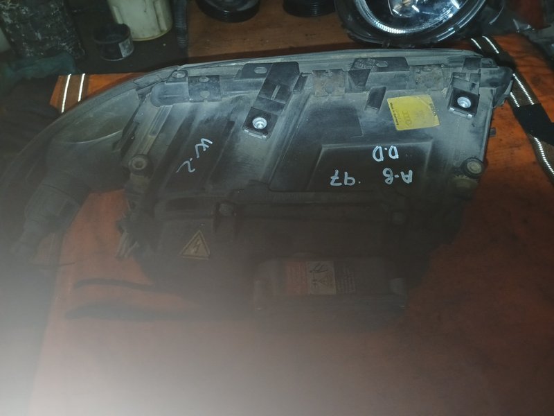 Óptica Audi A-8 - Imagen 3