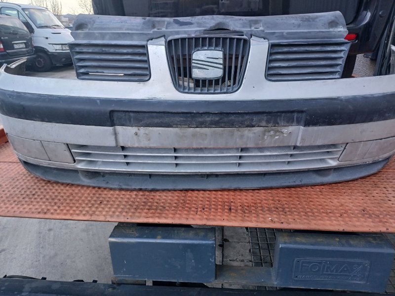 Paragolpes Seat Ibiza.