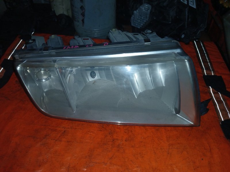 Ópticas Skoda Fabia 2001 - Imagen 3