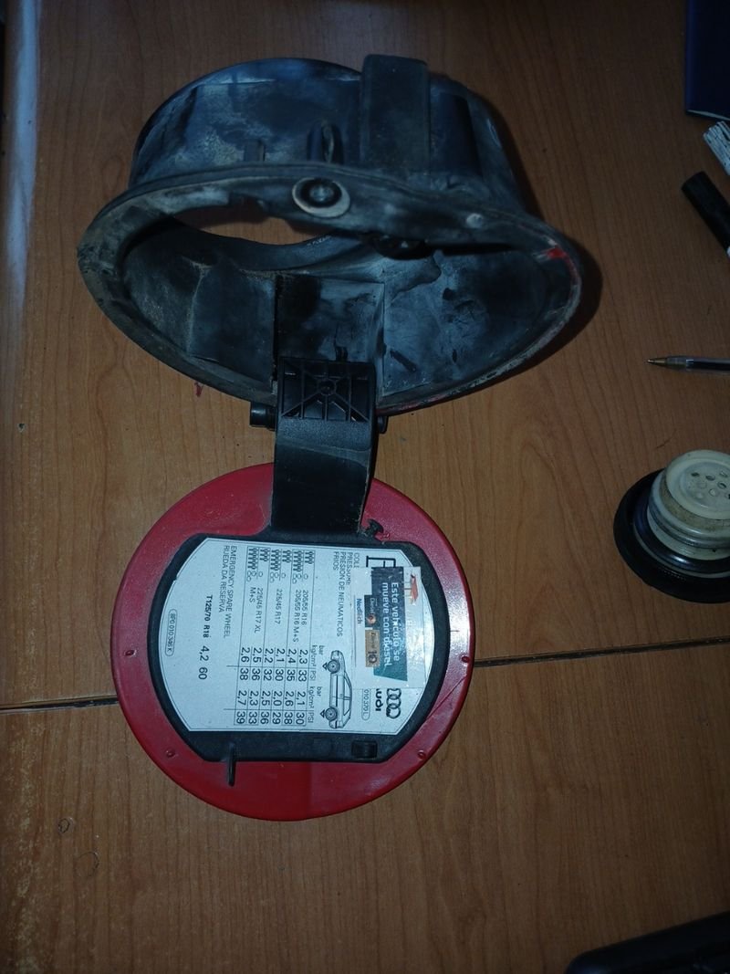 TAPA Depósito de Gasolina Audi A-3 - Imagen 2