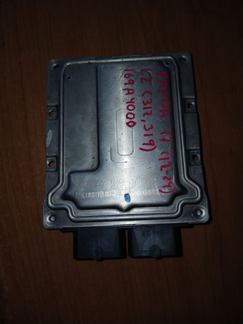 Centralita ECU Fiat Panda 2019 | Ref. 169A4000 - Imagen 4