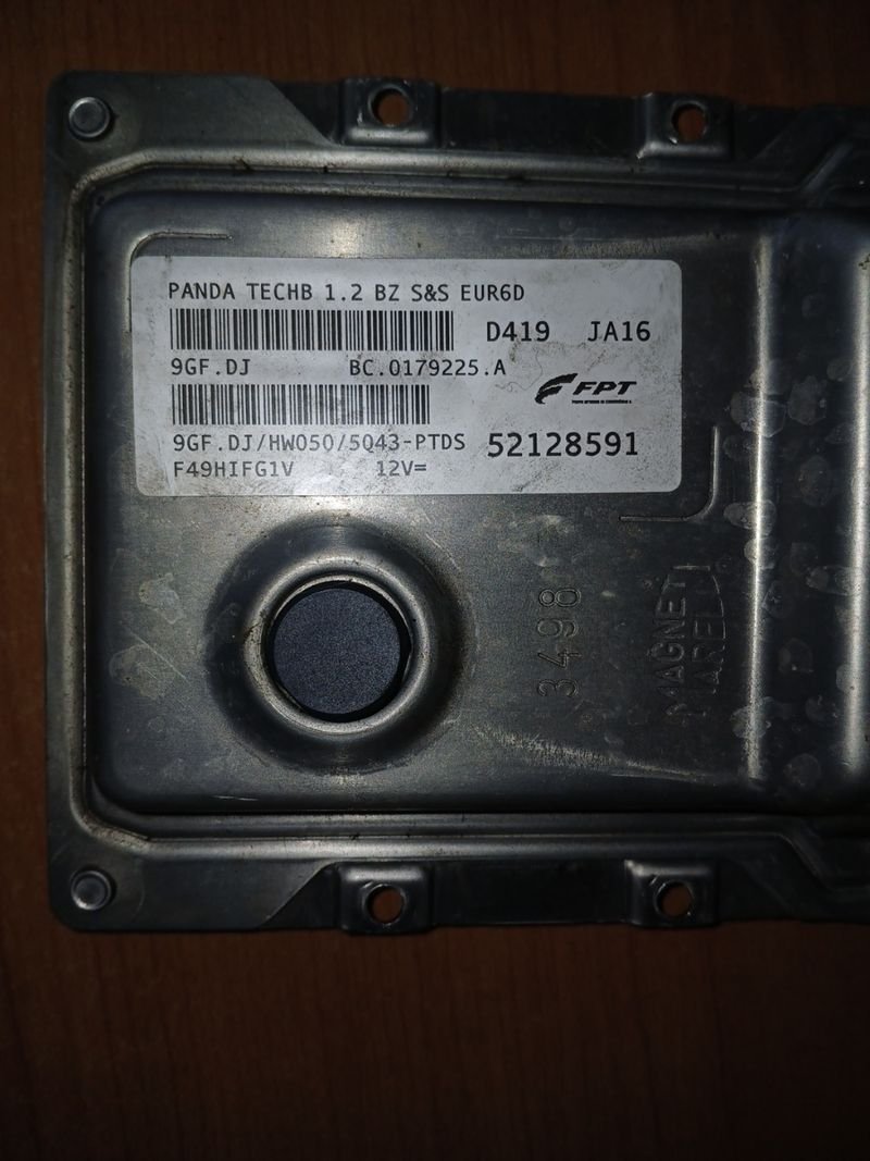 Centralita ECU Fiat Panda 2019 | Ref. 169A4000 - Imagen 5