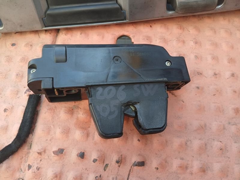 Tirador y Cerradura Peugeot 206 SW - Imagen 2