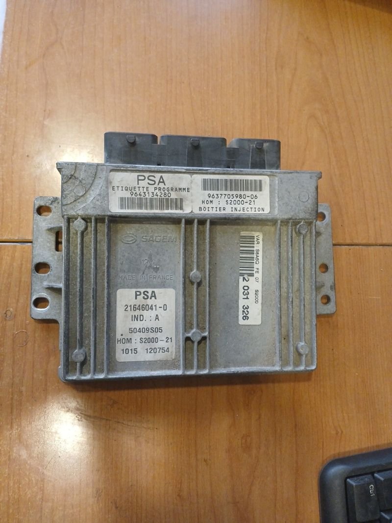Centralita ECU Citroen Saxo 1.4 | Ref. 9643134280