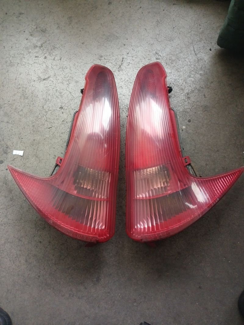 PILOTOS TRASEROS PEUGEOT 206 SW