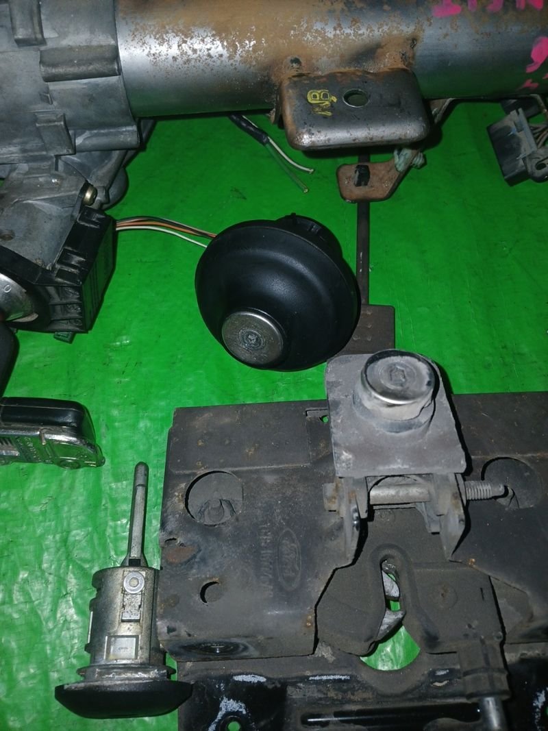 Claxon y Bombin de Ford Tansit | Ref. CK4Z13832A - Imagen 3