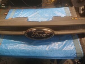 Parrilla FORD CUSTOM | Ref. JK21-R17757-A
