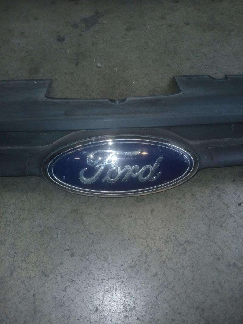 Parrilla FORD CUSTOM | Ref. JK21-R17757-A - Imagen 4