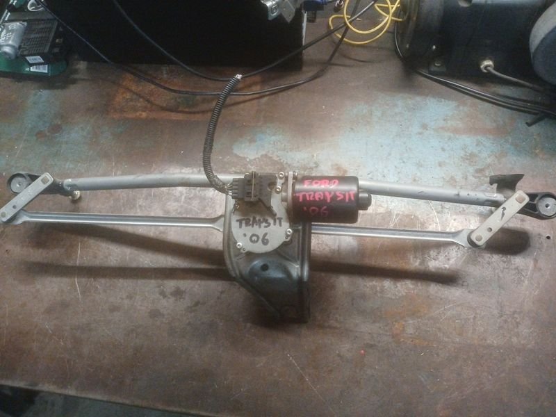 Motor limpia delantero Ford Transit 06 | Ref. 404523 - Imagen 2