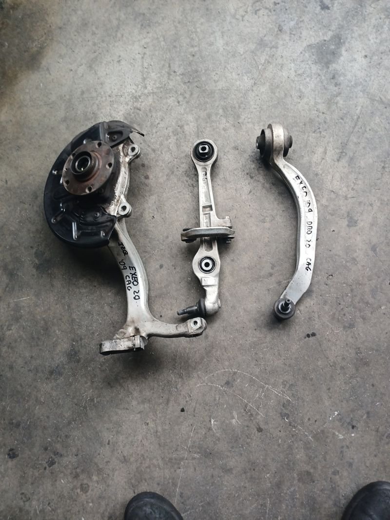 Mangueta y trapecios SEAT EXEO 2.0