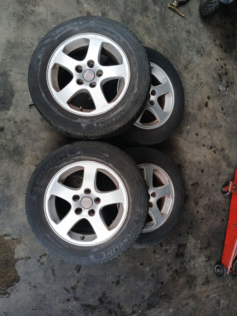 Llantas SAAB 93
