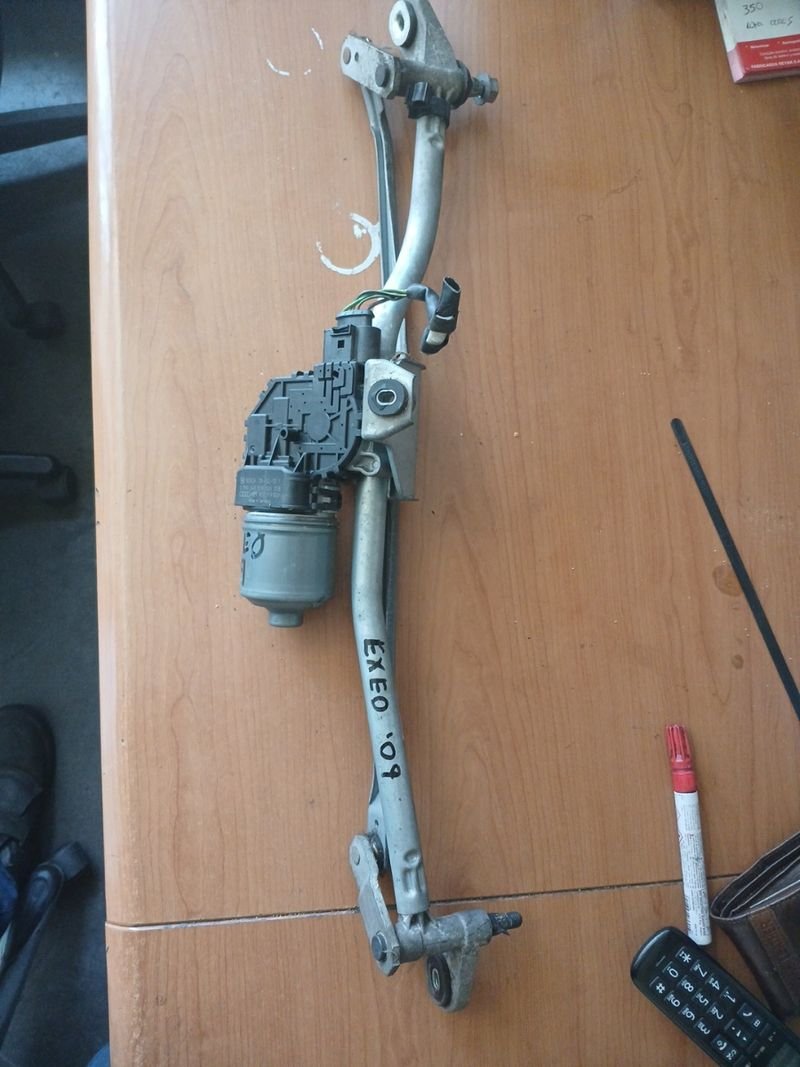 Motor limpiaparabrisas EXEO | Ref. 0390241509