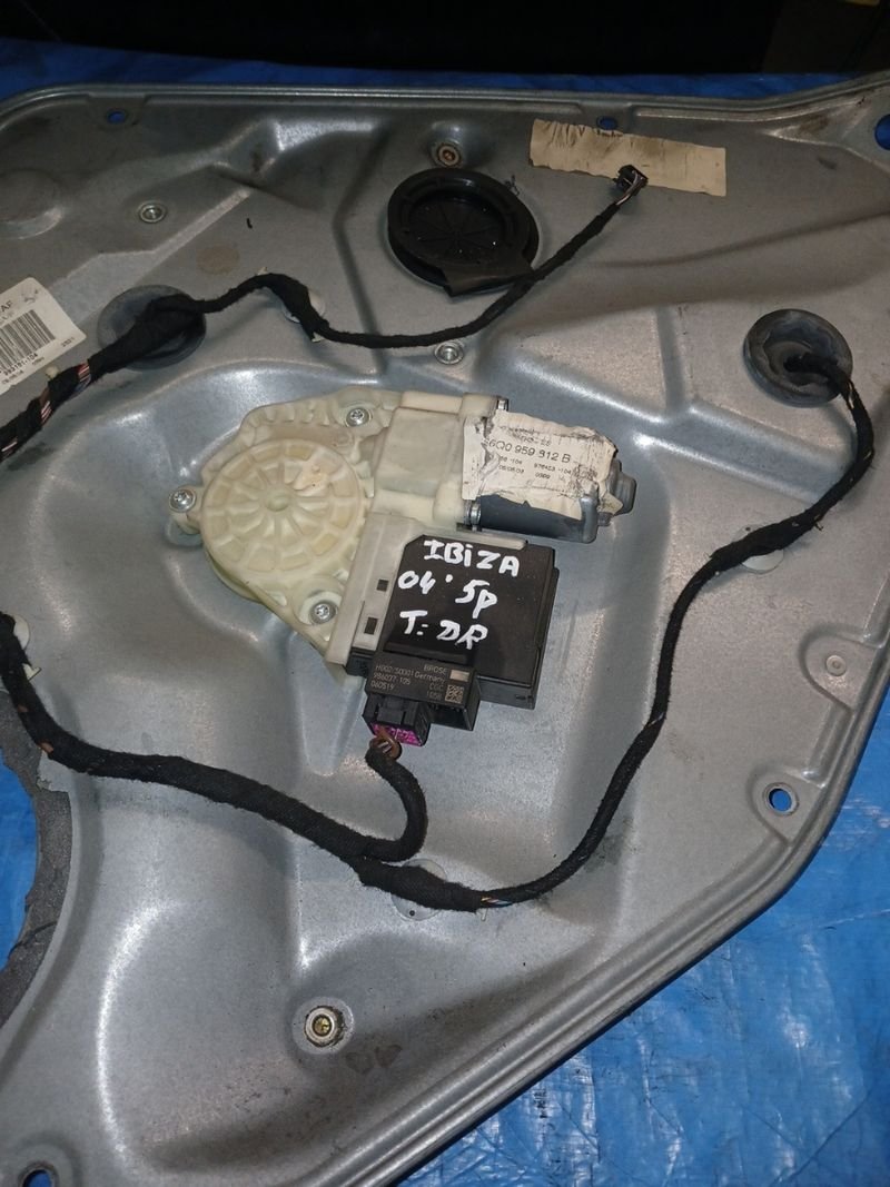 ELEVALUNAS TRASERO DERECHO SEAT IBIZA. | Ref. 6L4369752 - Imagen 2