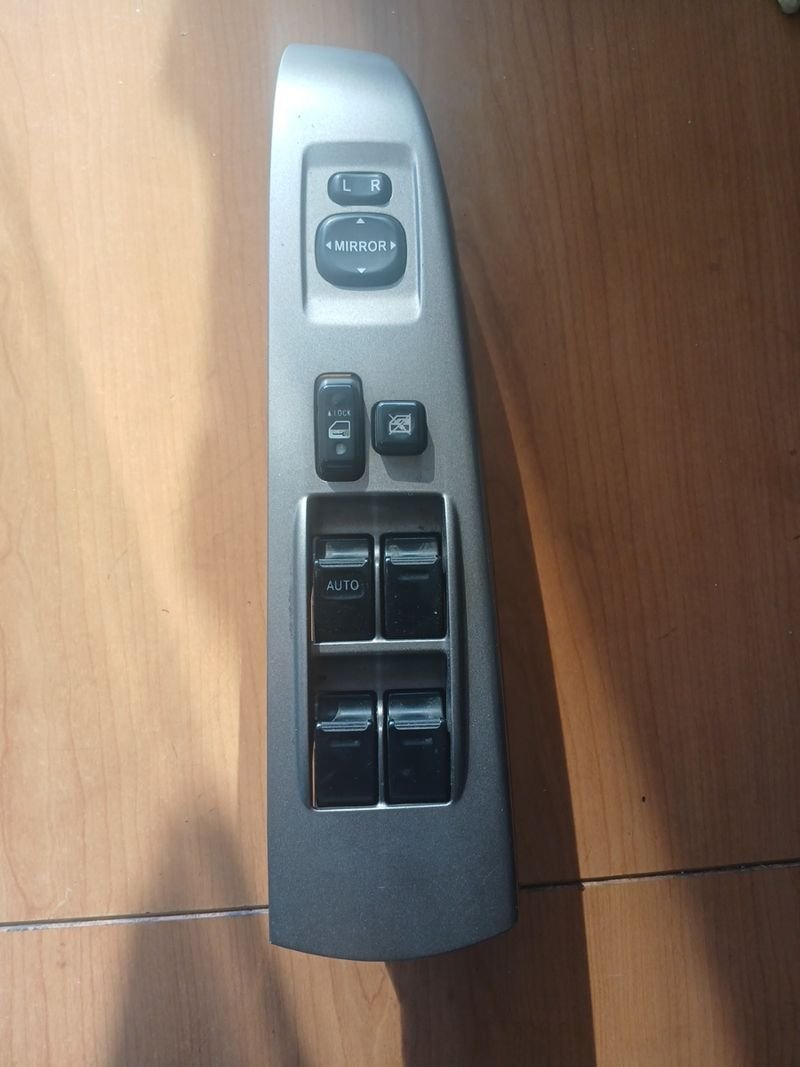 BOTONERA TOYOTA PRIUS | Ref. 84820-47050