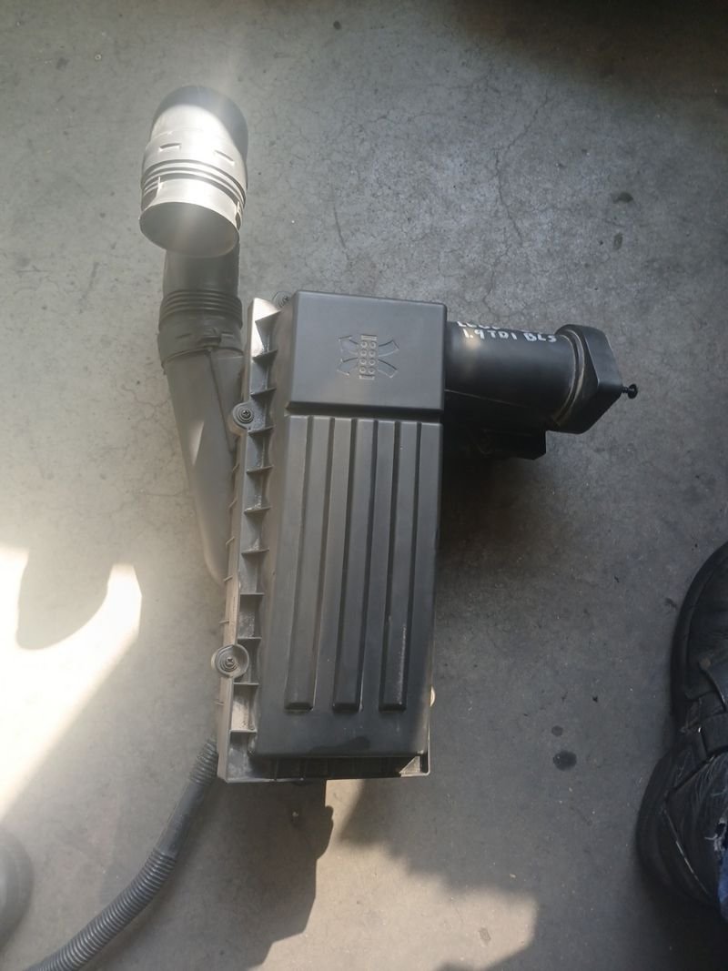 Caja de Filtro Aire Seat Leon | Ref. 1K0129620D
