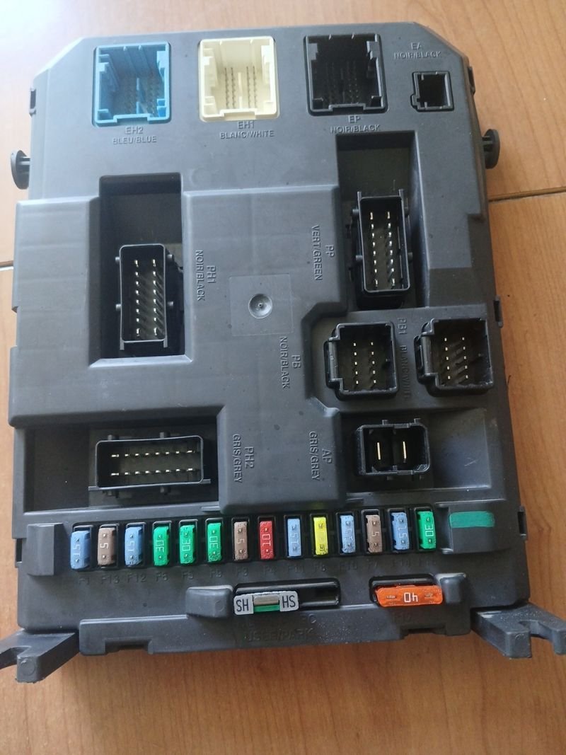 Caja Fusibles BSI Peugeot 207. | Ref. 9664983080 - Imagen 3