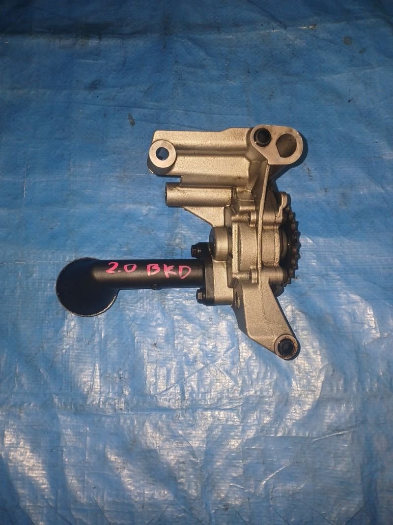 Bomba Aceite Motor BKD.