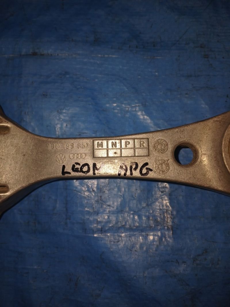 Soportes Motor inferior Seat Leon - Imagen 3
