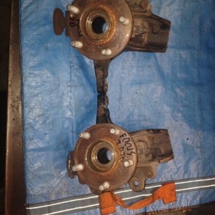 Manguetas delanteras Ford Focus
