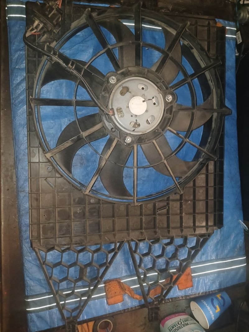 ELECTROVENTILADOR AUDI A-3 2.0 - Imagen 4