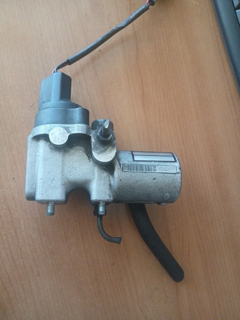 Modulo de freno Toyota Prius 1.5 G | Ref. 47270-47010 - Imagen 3