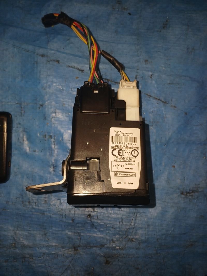 Llave y receptor Toyota Prius - Imagen 3