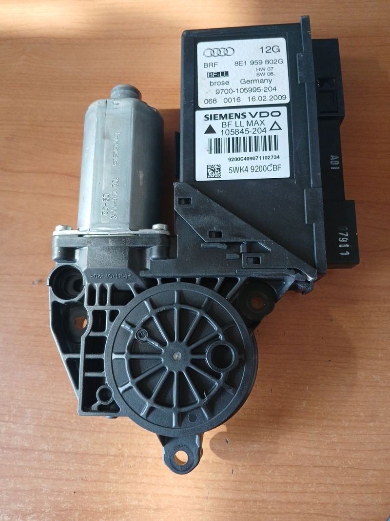 Centralita Confort Seat Exeo | Ref. 8E1959802G