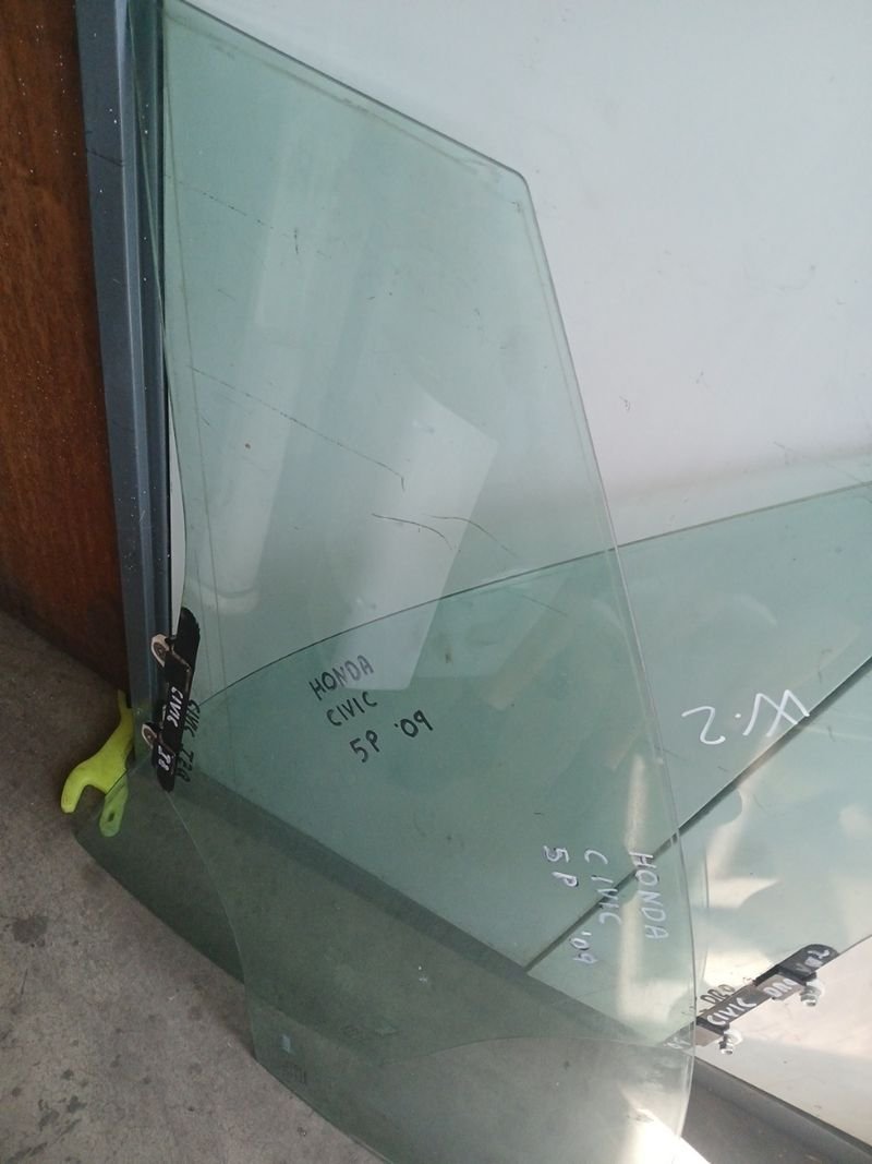 Cristales Honda Civic 5p '08