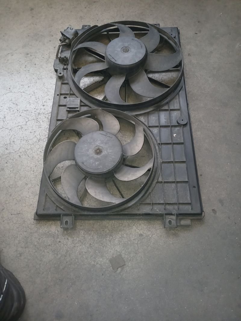 Electroventilador Audi A3 2.0 TDI 2006 | Ref. 1J120771T - Imagen 3