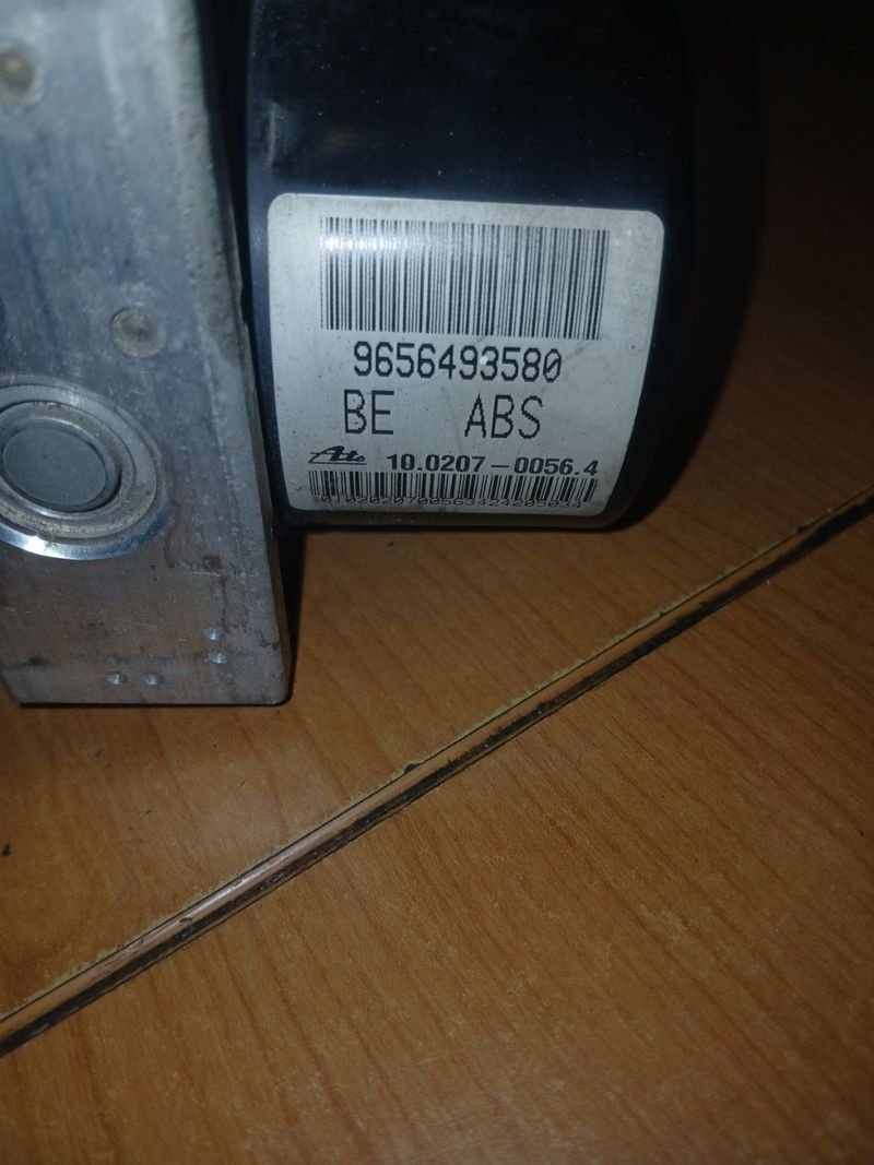 Módulo ABS Citroën C3 1.4 HDI | Ref. 96564933580 - Imagen 4