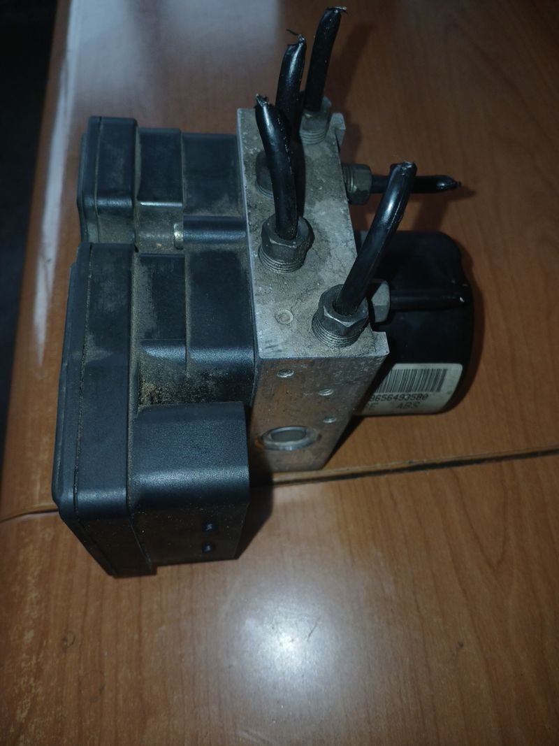 Módulo ABS Citroën C3 1.4 HDI | Ref. 96564933580 - Imagen 5