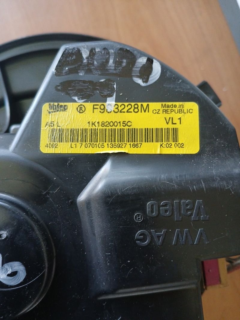 Ventilador Calefacción Audi A3 2.0 | Ref. F983228M - Imagen 2